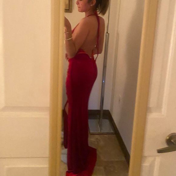 Red Velvet dress for prom(ended up not going). It was size 2, got taken in . - Picture 6 of 10